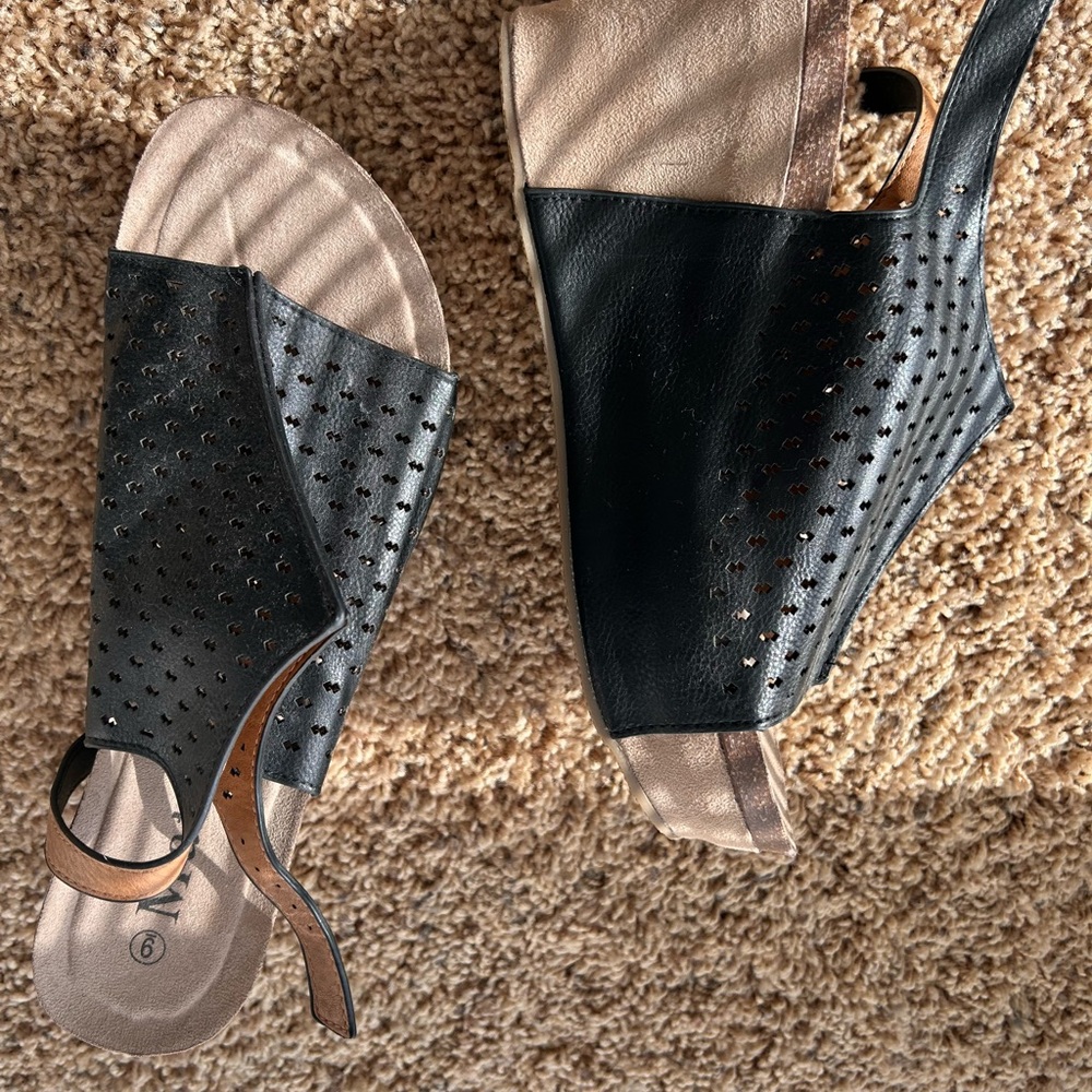 Mata Shoes Black and Beige Perforated Wedge Sandals